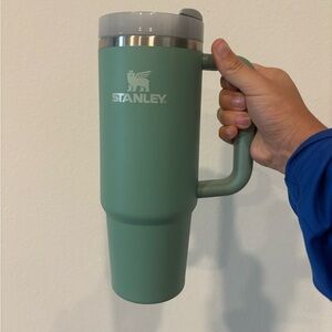 Mint Stanley 30oz